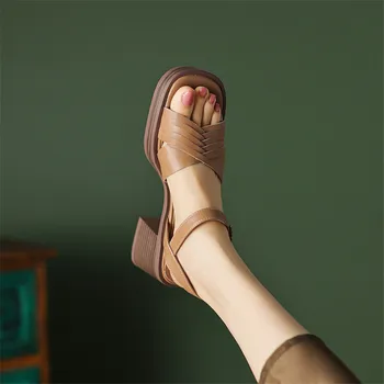 2023 Летние сандалии, женская обувь, Римские сандалии с квадратным носком на массивном каблуке, женские босоножки на высоком каблуке, Sandalias De Mujer ручной работы