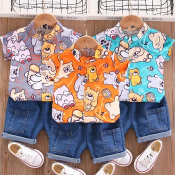 2023 Новый комплект одежды для маленьких мальчиков, хлопковая футболка с рисунком Медведя + джинсовые шорты, костюм из 2 предметов для детей, красивый наряд
