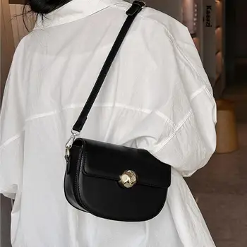 Женская модная Маленькая сумка через плечо 2023, летняя кожаная однотонная сумка через плечо, повседневная универсальная сумка, Роскошная дизайнерская