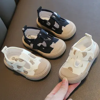 Новая детская обувь для девочки 2023, Весенняя парусиновая обувь с мультяшным медведем, повседневная нескользящая обувь с мягкой подошвой для мальчиков, летние кроссовки для малышей от 1 до 4 лет