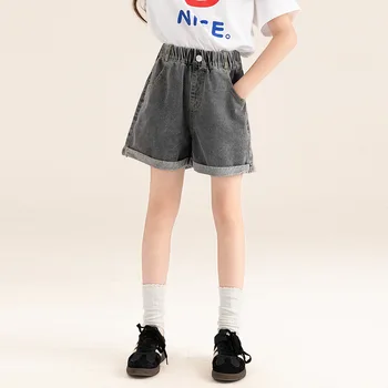 Новые летние джинсовые шорты для девочек, детская одежда, хлопковые джинсовые шорты с вышивкой в виде сердца и медведя для маленьких девочек, Корейские повседневные штаны для малышей от 2 до 8 лет