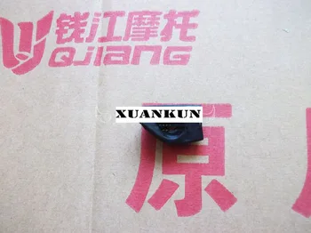 Резиновая накладка для правой ножной педали XUANKUN BJ600GS