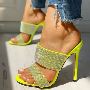 Сандалии 2023 Летняя мода, Новая Женская обувь на шпильке со стразами, Тапочки, Зеленые слипоны, женские шлепанцы, обувь для вечеринок
